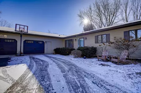 e11923 Bent Tree Drive, Baraboo, WI 53913