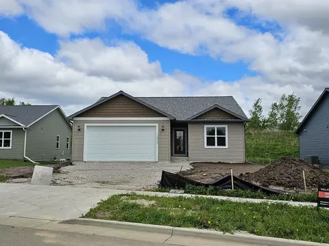 1017 Karsten Dr, Horicon, WI 53032
