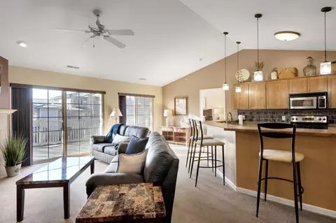 670 E Lake Ave #208, Wisconsin Dells, WI 53965