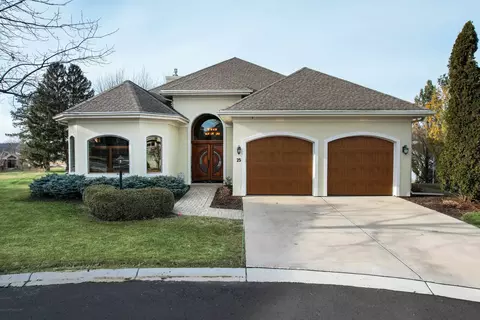 25 Arboredge Way, Fitchburg, WI 53711