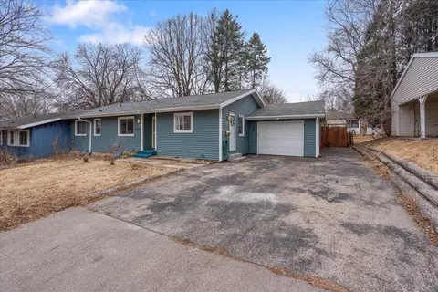 1018 Pine St, Sun Prairie, WI 53590