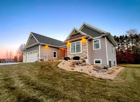 w5728 Packer Lane, Pardeeville, WI 53954