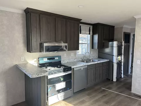 10211 W Greenfield Ave #50, West Allis, WI 53214
