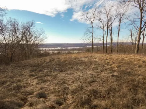 5149 Shamrock Ln, Cassville, WI 53806