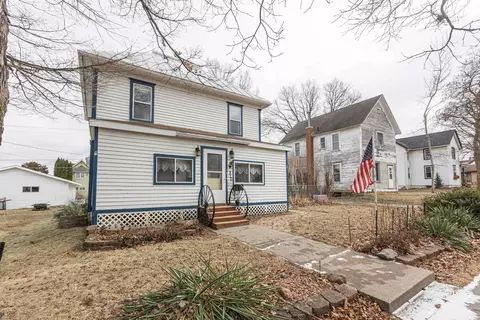310 N Main St, Cuba City, WI 53807