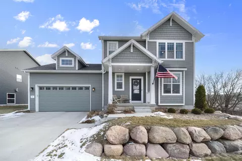 715 Sugar Maple Ln, Verona, WI 53593