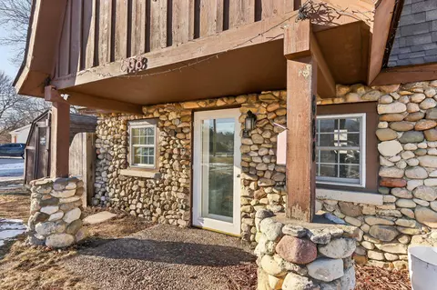 608 N Grandview Blvd, Waukesha, WI 53188