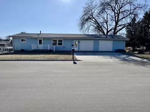 865 5th St, Fennimore, WI 53809