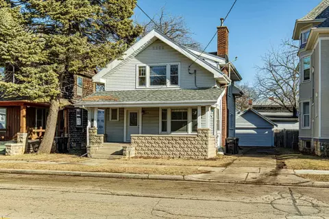 807 Bluff St, Beloit, WI 53511
