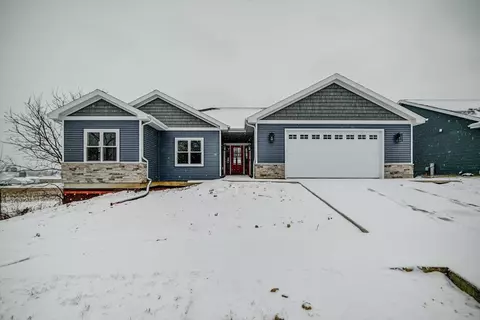 9736 Grey Kestrel Dr, Verona, WI 53593