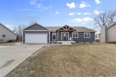 841 Glenview Dr, Verona, WI 53593