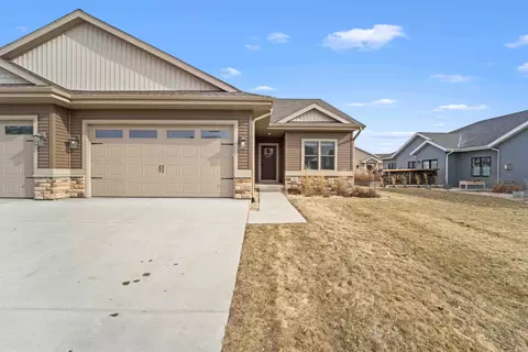743 Gatsby Glen Dr, Verona, WI 53593