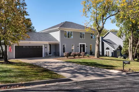 2849 Dover Cir, Fitchburg, WI 53711
