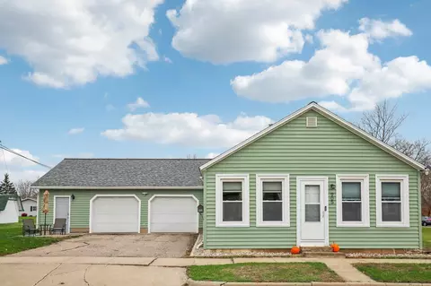 905 Polk St, Sauk City, WI 53583