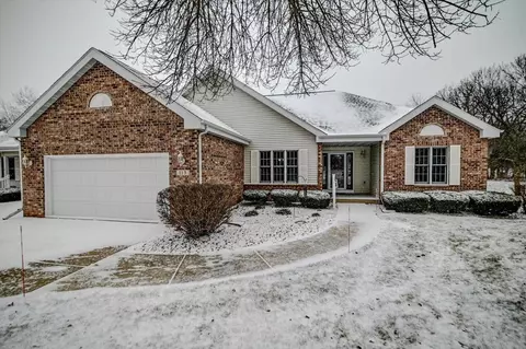 113 Glenn Dr, Cottage Grove, WI 53527