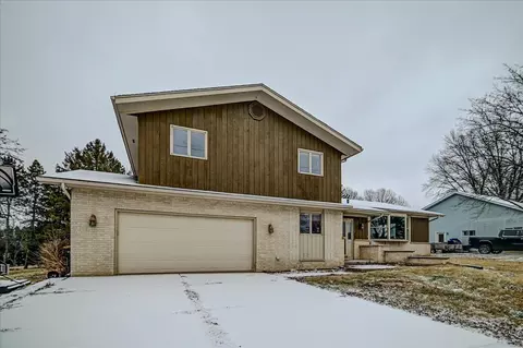 408 School St, Marshall, WI 53559