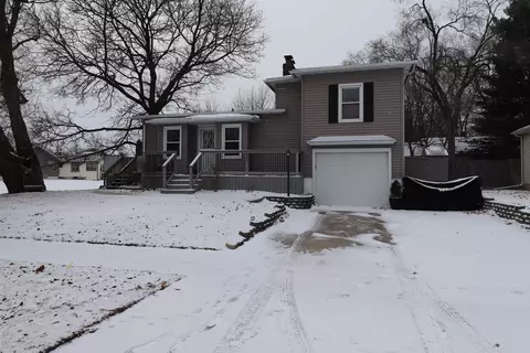 905 N Fremont St, Janesville, WI 53545