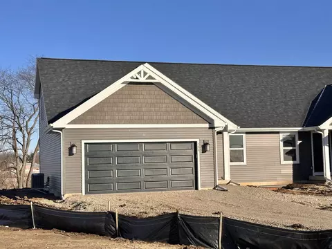 398 Lilac Ln, Stoughton, WI 53589