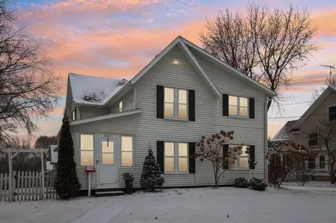 500 College St, Lake Mills, WI 53551
