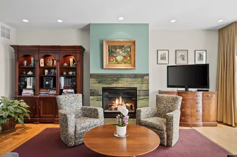 533 W Main St #305, Madison, WI 53703