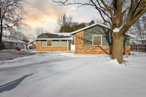 4211 Chadswyck Dr, Janesville, WI 53546