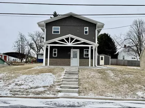 128 N Main St, Patch Grove, WI 53817