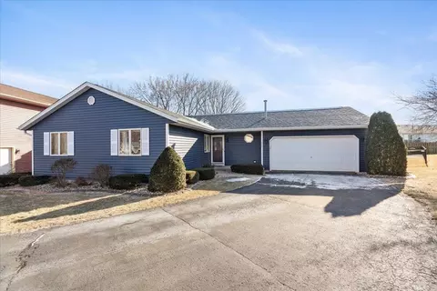 1625 Fireside Ct, Sun Prairie, WI 53590