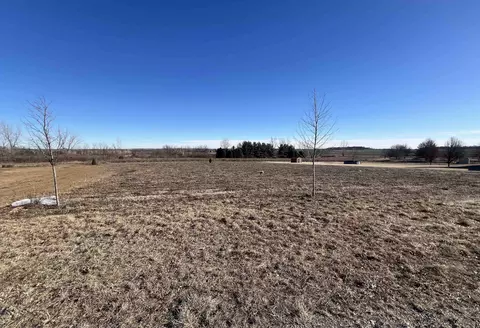 lot2 28 Eastview Dr, Sharon, WI 53585