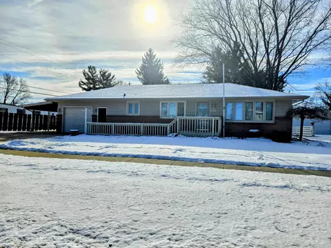 1205 Kellogg Ave, Janesville, WI 53546