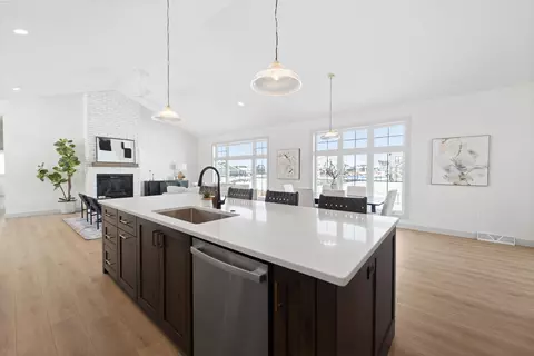 6247 John F Kennedy Dr, Deforest, WI 53532