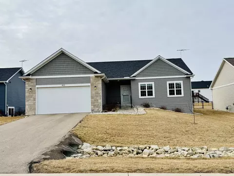 402 Teri Lee Ln, Orfordville, WI 53576