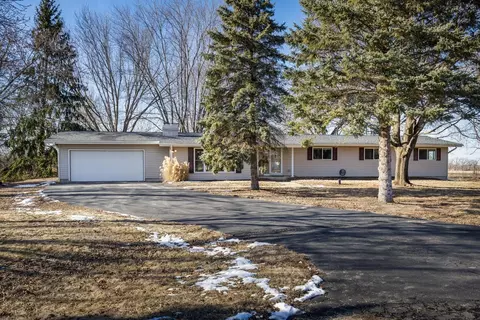 n8793 Cloverleaf Lane, Whitewater, WI 53190