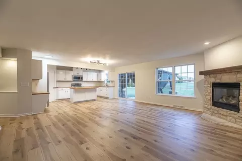 214 S Kranz Ave, Jefferson, WI 53549