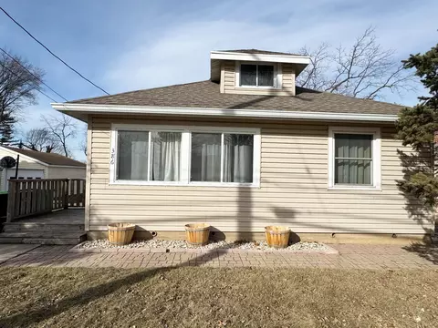 386 Fond Du Lac St, Waupun, WI 53963