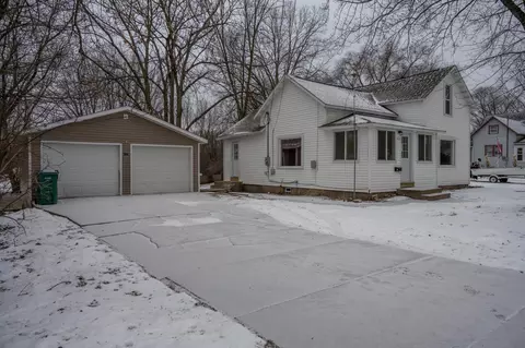 121 Wood Ave, Nekoosa, WI 54457