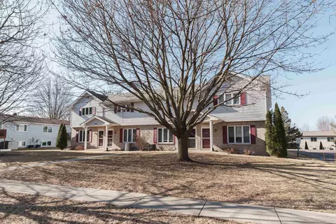 905 Whispering Way #1, Cottage Grove, WI 53527