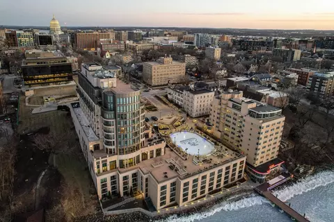 1001 Wisconsin Pl #1480, Madison, WI 53703