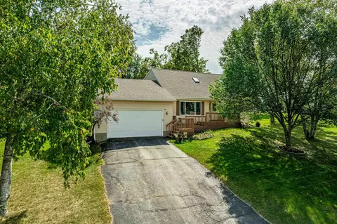 411 Oak Park Dr, Barneveld, WI 53507