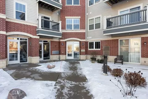 5192 Sassafras Dr #111, Fitchburg, WI 53711
