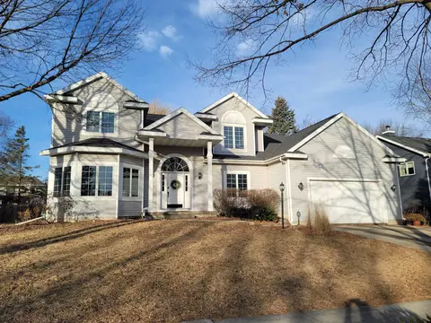 3706 Country Grove Dr, Madison, WI 53719