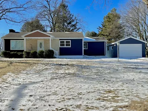 800 Church St, Clyman, WI 53016
