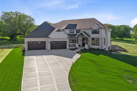 7688 Badger Run Ct, Verona, WI 53593