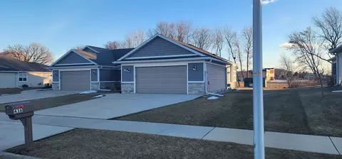 436 Jewel St, Juneau, WI 53039