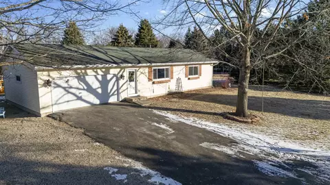 3728 Shiloh Rd, Deforest, WI 53532