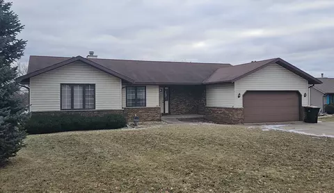 509 Shawnee Ct, Deforest, WI 53532