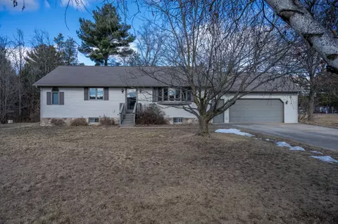 w5508 Bills Lane, Necedah, WI 54646