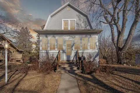 309 Park Ln, Edgerton, WI 53534