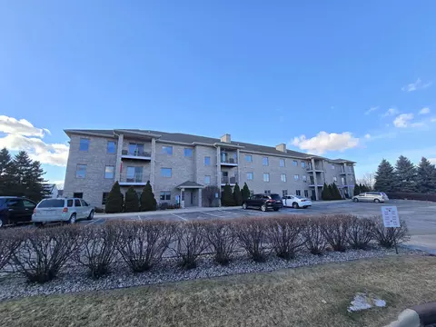 210 Fairview Cir, Waunakee, WI 53597