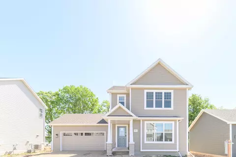 1125 Hickory Hills Dr, Sun Prairie, WI 53590
