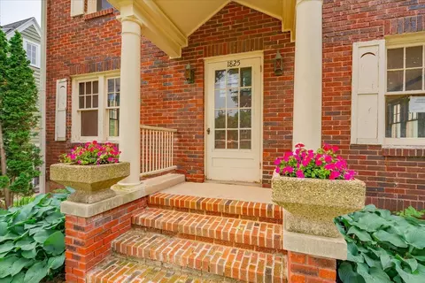 1825 Regent St, Madison, WI 53726